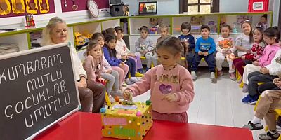Minikler Harçlıklarıyla Aldıkları  Oyuncakları Hatay’a Gönderdi
