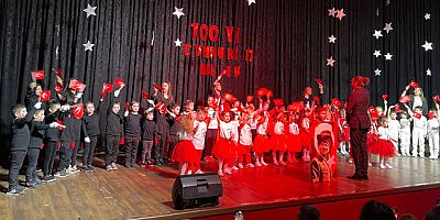 Miniklerden 100. Yılda  Cumhuriyet Balosu