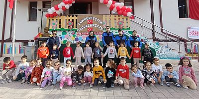 Miniklere Hem Bilinç  Hem Bayram Sevinci