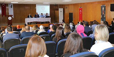 Müdür Katipoğlu, Rehber Öğretmenlerle Bir Araya Geldi