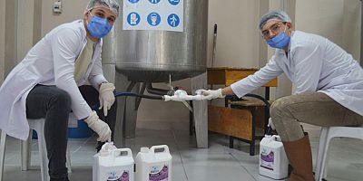 Öğrenciler Depremzedelere  Hijyen Malzemeleri Üretiyor