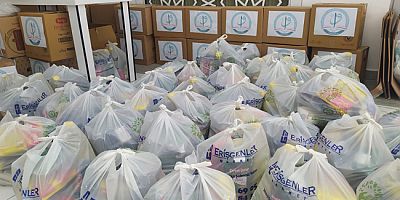 Öğrenciler Harçlıklarıyla Gıda Yardımında Bulundu