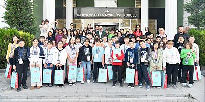 Öğrencilerden RTÜK Üyesi Hasan Davulcu’ya Ziyaret
