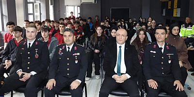 Öğrencilere Jandarma ve Sahil Güvenlik Akademisi Anlatıldı