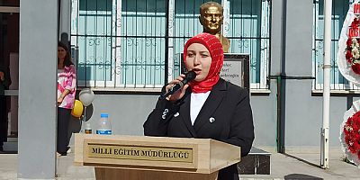 “Öğrencilerimize Hayırlı  ve Başarılı Bir Yıl Dilerim”