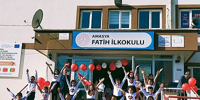 Okullarda 'Cumhuriyet' Coşkusu Yaşandı