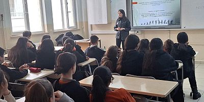 Ortaokul Öğrencilerine Sağlıklı Yaşam Eğitimi