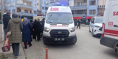 Otomobil Geri Manevra Yaparken Yayaya Çarptı: 1 Yaralı