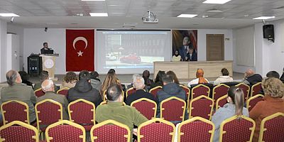 Özel Motorlu Taşıt Sürücüleri Kurslarında Görevli Usta Öğreticilerle Toplantı Yapıldı