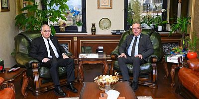 Prof. Dr. Turabi’den, Kocaeli  Üniversitesi Rektörüne Ziyaret