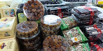 Ramazan’ın Vazgeçilmezi Hurma Tezgâhlara Çıktı