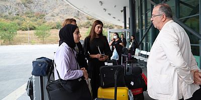 Rektör’den Öğrencilere  Sıcak Karşılama