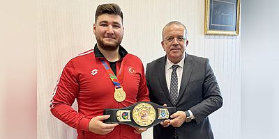 Rektör, Şampiyon ile Buluştu