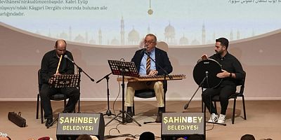 Rektör Turabi’den I. İstişare  Toplantısı’nda Musiki Dinletisi