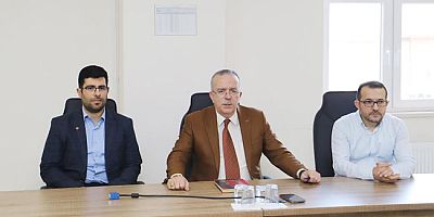 Rektör Turabi İlahiyat Fakültesi’nde