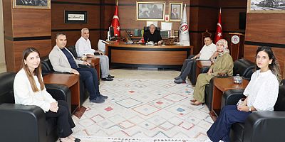 Rektör Turabi’ye Eğitim-Bir-Sen 2 No’lu Şube Yönetiminden Ziyaret