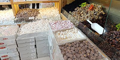 Rengarenk Lokumlar Tezgâhlarda Yerini Aldı