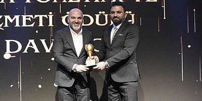 RTÜK Üyesi Davulcu’ya “Yılın Medya Yönetimi ve Kamu Hizmeti” Ödülü