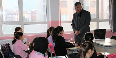 Şehit Hüseyin Hatipoğlu İmam Hatip Ortaokulunu Ziyaret Etti