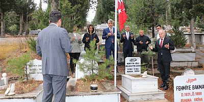 Şehit Öğretmen 24 Kasım Öğretmenler Günü’nde Kabri Başında Anıldı