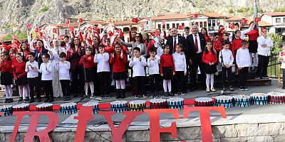Sevgi Başarır Okulu Öğrencilerinden 29 Ekim Kutlaması
