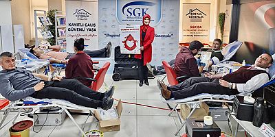 Sosyal Güvenlik Kurumu Personeli  Kızılay’a Kan Bağışında Bulundu