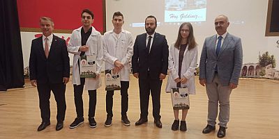 Tıp Fakültesi Öğrencileri  Beyaz Önlüklerini Giydi