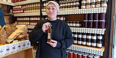 Toprak Kadın Girişimi Üretim ve İşletme  Kooperatifi’nden Safranlı Elma Sirkesi