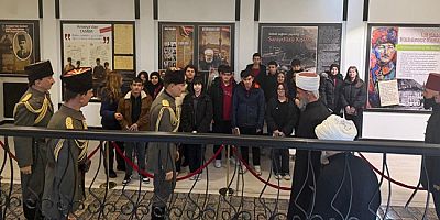 Torumtay Lisesi’nden Eğitim Gezisi: Kitaplar ve Tarih Bir Arada