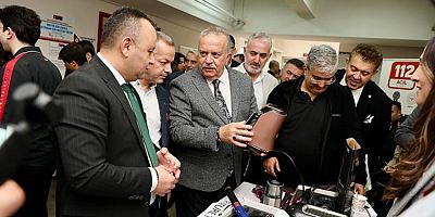 Turabi: “Kariyer Günleri, Öğrencilerimizin Geleceğine Yön Verecek Bir Köprüdür”