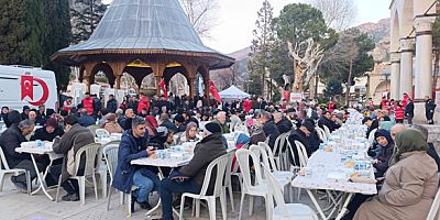 Türk Kızılayı 1500 Kişilik  İftar Programı Düzenledi