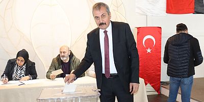 Türk Sağlık-Sen Amasya Şubesi’nde Dümen Yeniden Başkan