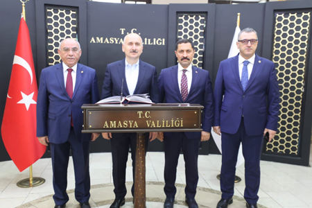Ulaştırma Ve Altyapı Bakanı Vali Masatlıyı Ziyaret Etti