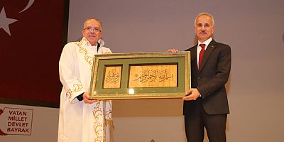 Üniversitede İlk Ders  Bakan Uraloğlu’ndan