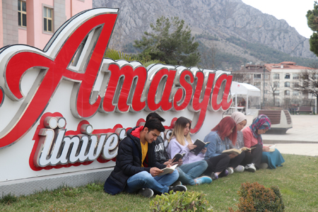 Üniversitede Kütüphaneler Haftası Etkinliği Düzenlendi