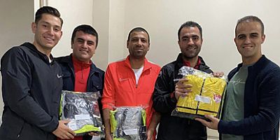 Üyelere Eşofman Takımları Dağıtıldı