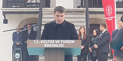 Vali Bakan: “Gençlerimiz İçin Tarihi Bir Mekânı Kütüphaneye Dönüştürdük”