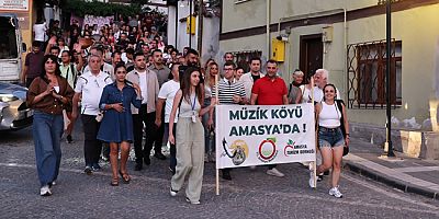 Vali Bakan, “Müzik Köyü Amasya’da” Etkinliğinde Yürüyüşe Katıldı