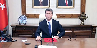 Vali Bakan: “Sağlık  Çalışanları İnsanlığa  Umut Oluyor”