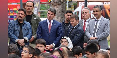 Vali Bakan: “Vagon Sahne, Sanatın Her Köşeye Ulaşabileceğinin En Güzel Kanıtı”