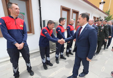 Vali Mustafa Masatlıdan Kamu Görevlilerine Bayram Ziyareti