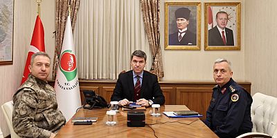 Vali Önder Bakan Asayiş ve  Güvenlik Toplantısına Katıldı