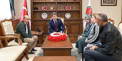 Vali Önder Bakan Aziz Şehitlerimizin  Ailelerini Makamında Misafir Etti