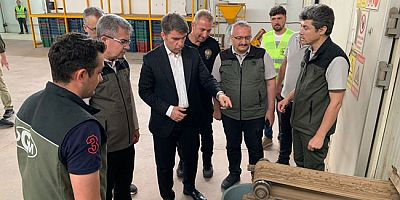 Vali Önder Bakan Tohum Gen  Bankası’nda İncelemede Bulundu