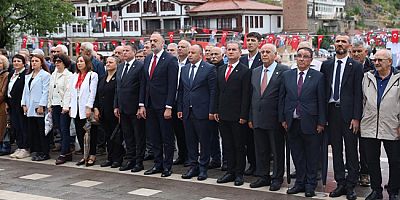 Yeni Parti’den 30 Ağustos’ta Atatürk Anıtı’na Çelenk