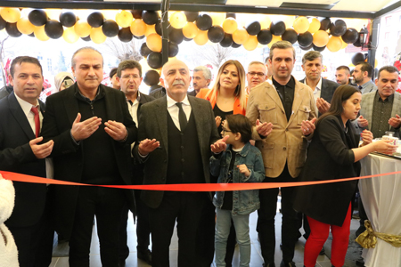 Zeynep Optik, Gözlük Ve Lens Merkezi Açıldı