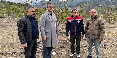 Zirai Dondan Hasar Gören Tarım Arazilerinde İncelemelerde Bulundu