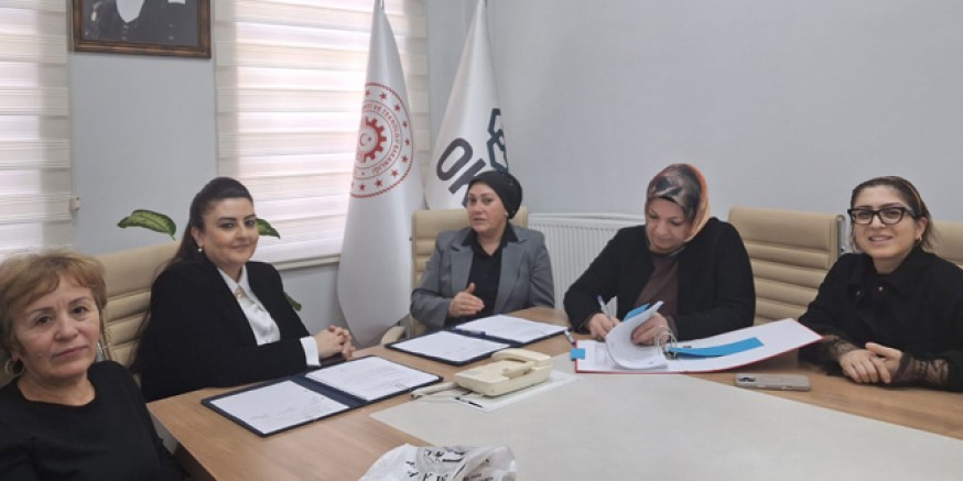 Toprak Kadın Kooperatifi, “Yeşil Dönüşüm” Projesiyle Üretimde Yeni Adımlar Atıyor