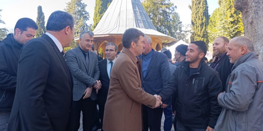 Vali Bakan Ramazan’ın İlk Cumasında Vatandaşlarla Buluştu