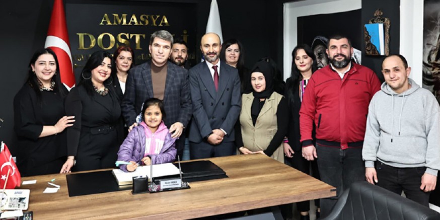 Vali Önder Bakan Amasya Dost Eli Derneğine Ziyarette Bulundu